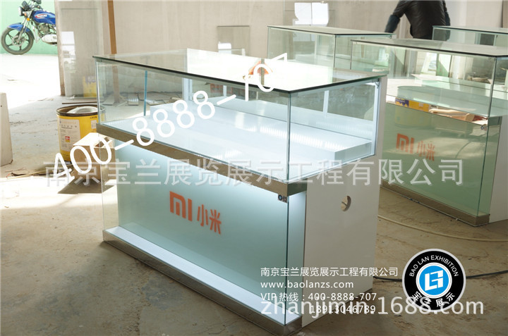 宝兰展示:2014新款小米手机柜