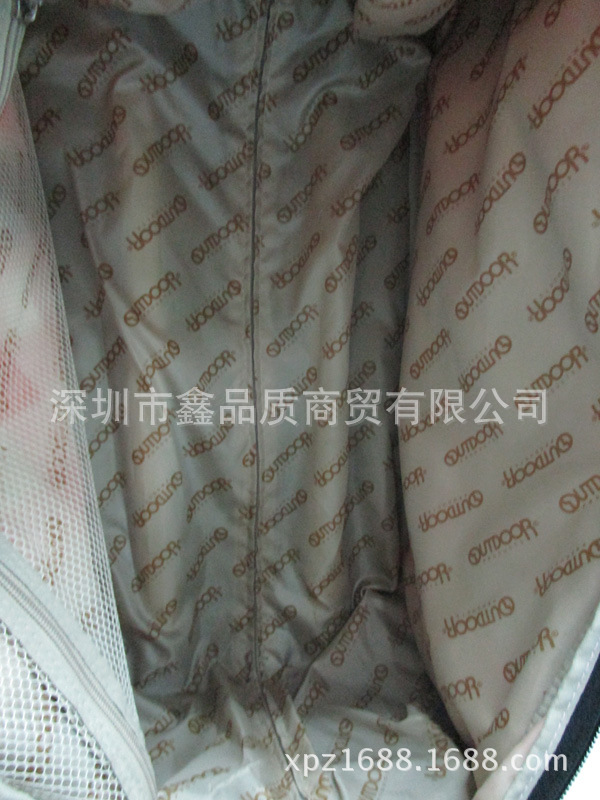 XPZ-L01红格拉杆箱-9