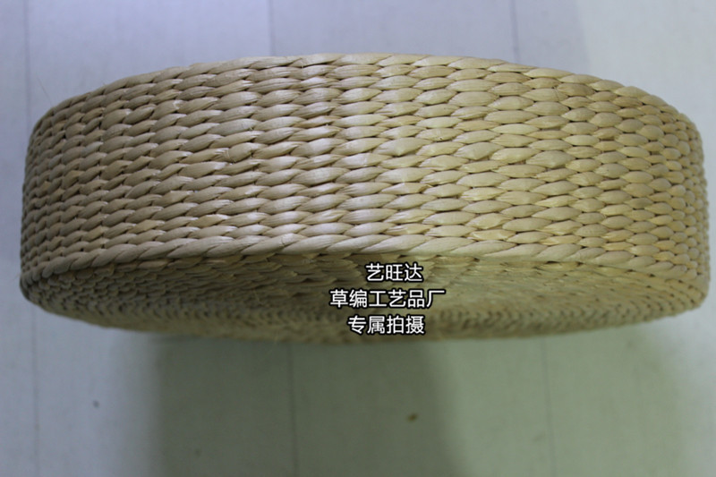 厂家直销大量批发手工订做编织草编玉米皮蒲草圆形坐垫38*