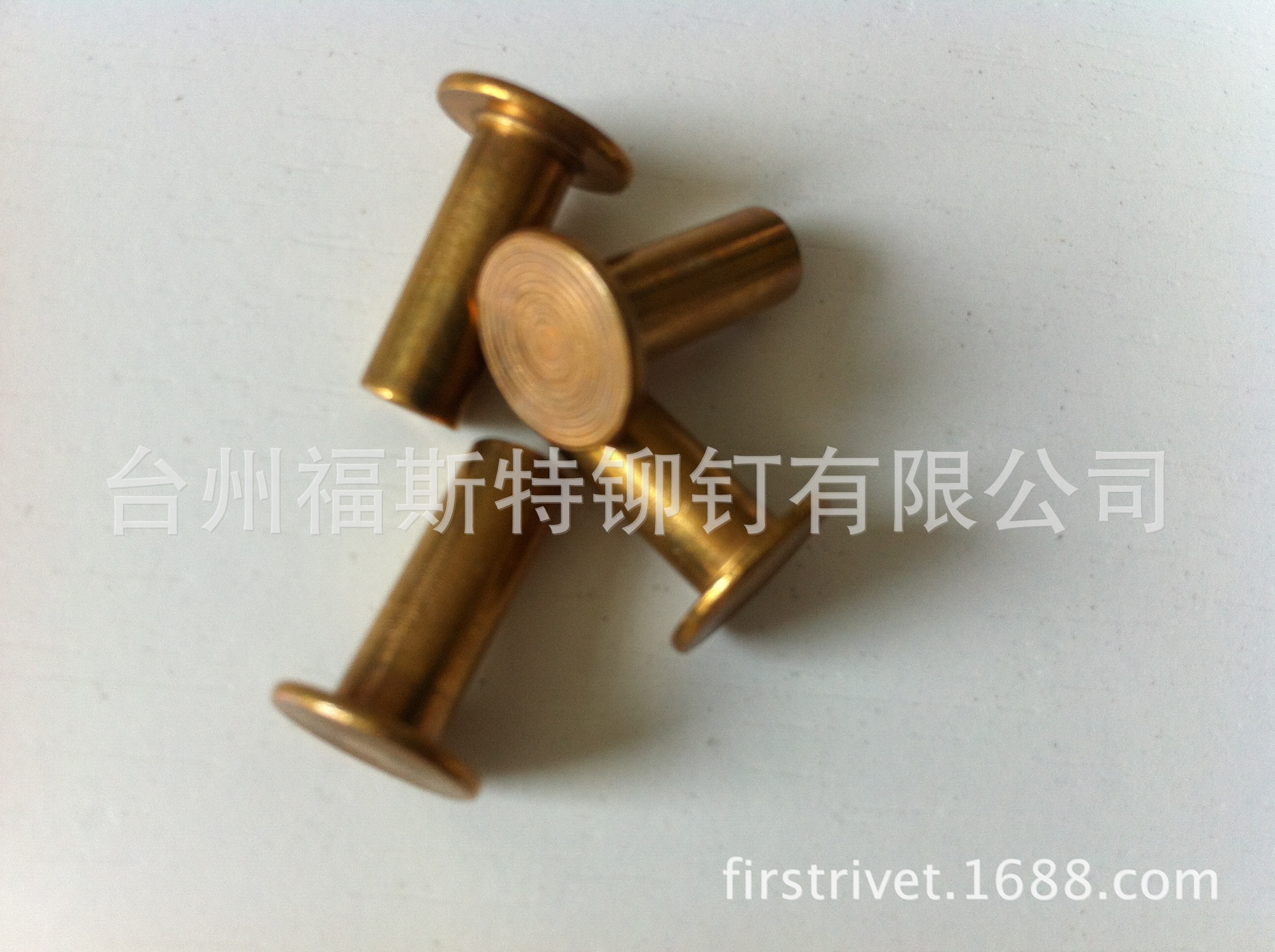 经验的厂家;专业生产铜,铁,铝,不锈钢实心铆钉,半空心铆钉,全空心铆钉