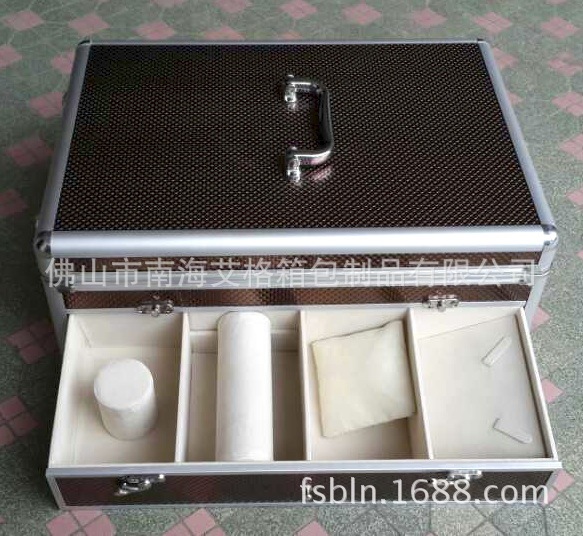 19C69A26C69B763F9556EF0E6A0F0C