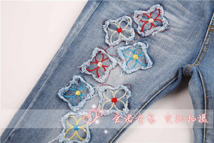 儿童刺绣花朵贴布牛仔裤 春款女童长裤 外贸休闲童装批发 jy9101