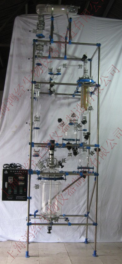 主副冷凝管,10l高位槽,10l收集瓶,电控回流比,三段独立控温精馏塔塔节