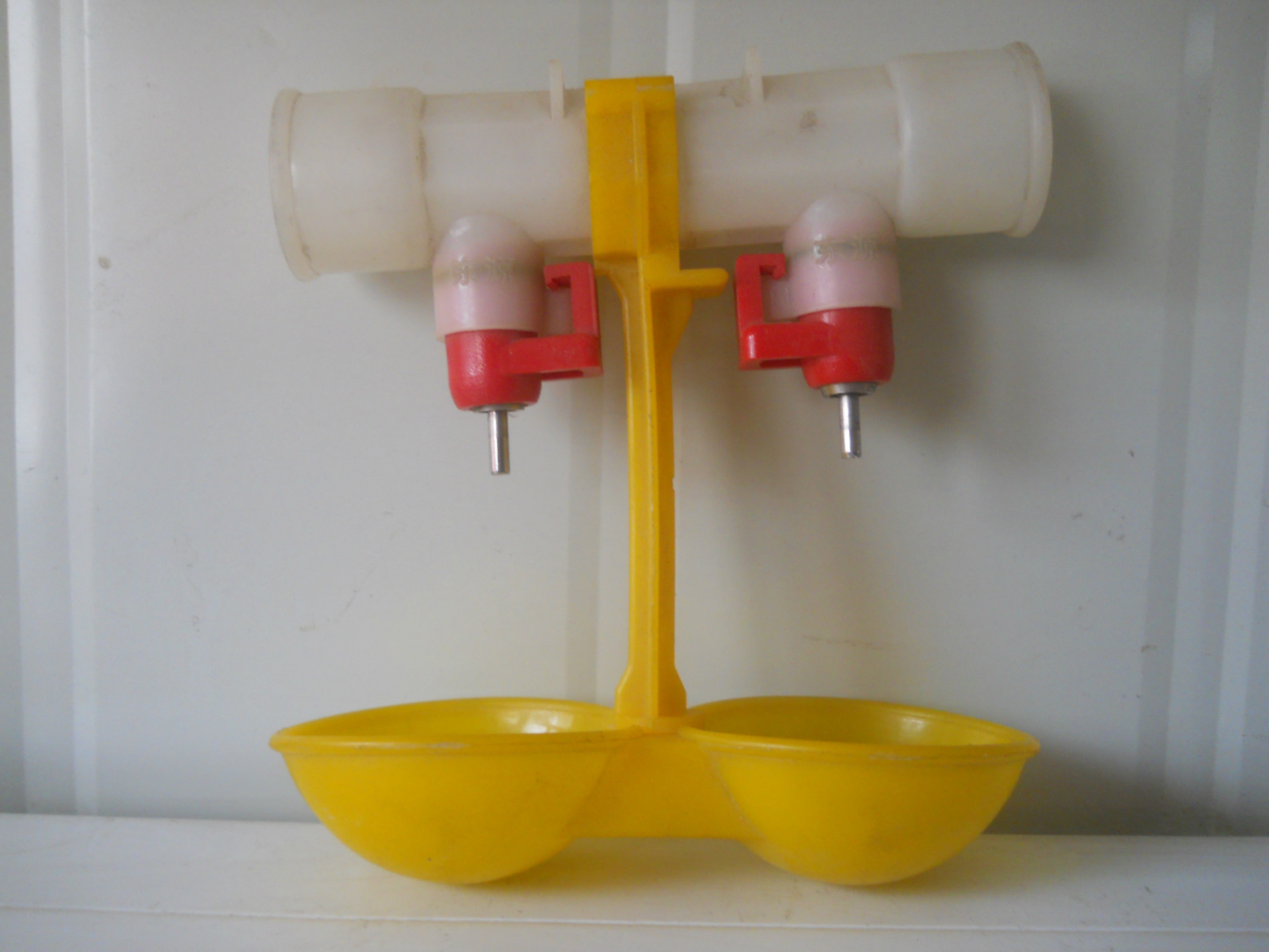 供應(yīng) 優(yōu)質(zhì)禽用 鋼球雙乳頭飲食器 自動上水 廠家特價(jià) 量大從優(yōu)