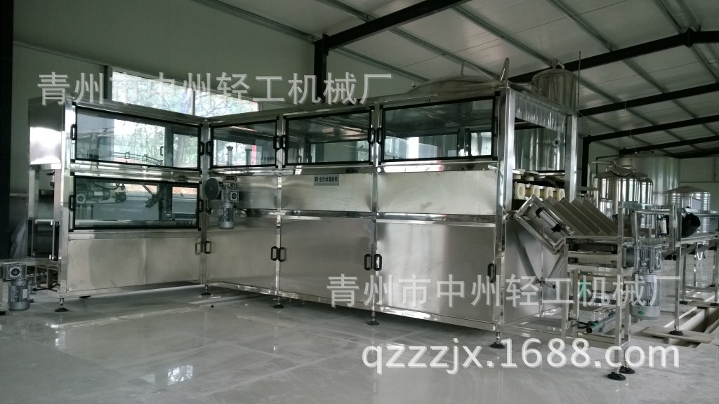 600桶装机后侧2