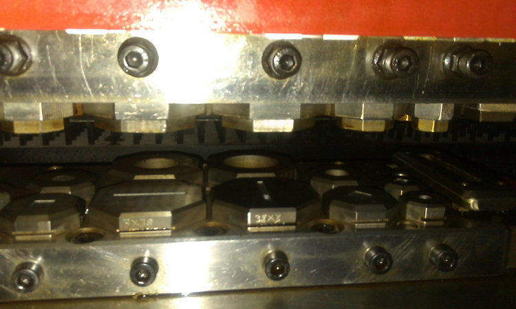 厂家供应锦昌广东多功能数控冲床 新型数控冲床