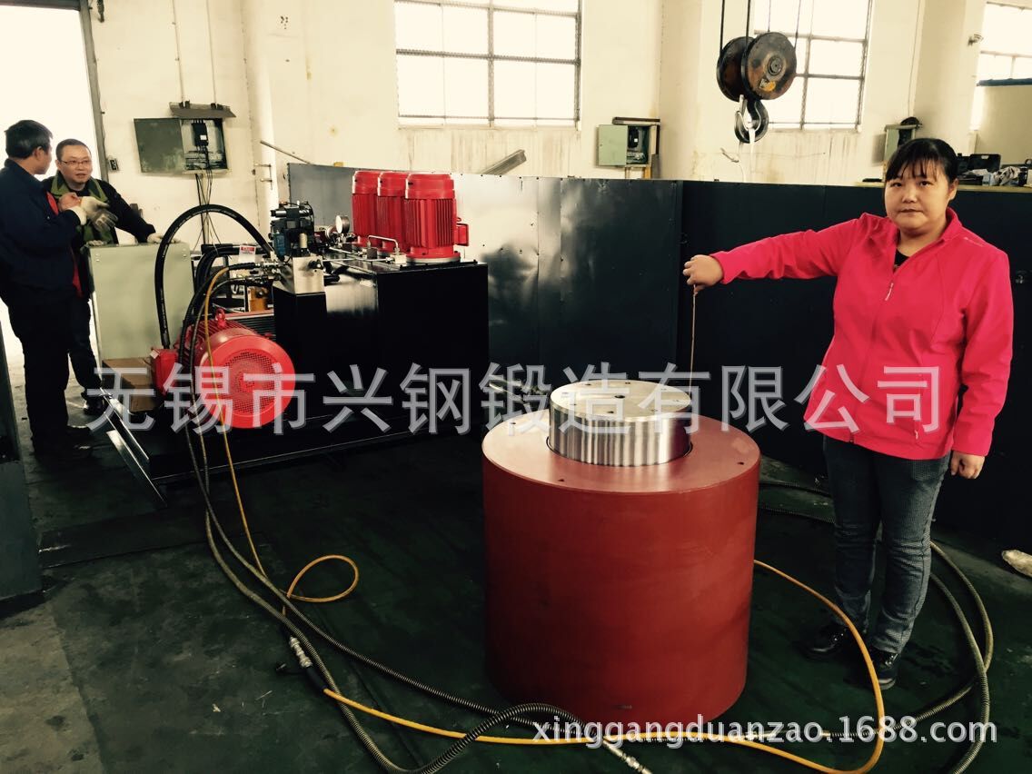 2000吨超高压70MPa油缸+超高压控制系统