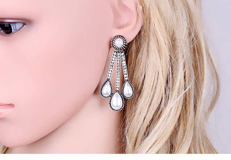 Japanese and Korean fashion retro diamond earrings Occidentanfashion earrings pearl earring ( Ancient Gold / White ) NHKM1455