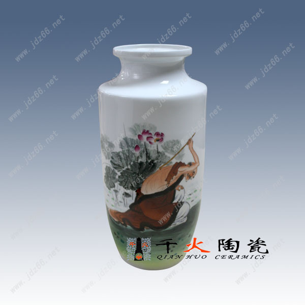 19、手绘新彩济公陶瓷赏瓶FCXCQQIWQ019E-高:4
