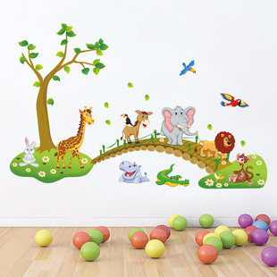 1041可爱森林动物卡通墙贴 儿童房幼儿园装饰墙贴纸厂家批发