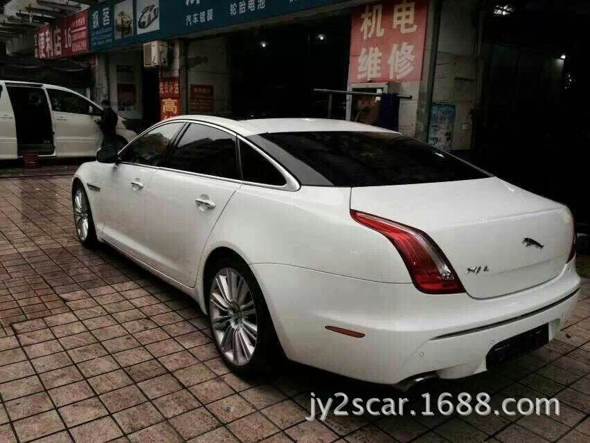 ?1捷豹5.0T白色黄笼