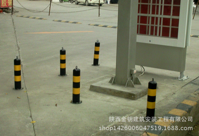 钢铁警示柱 人行道反光活动隔离柱