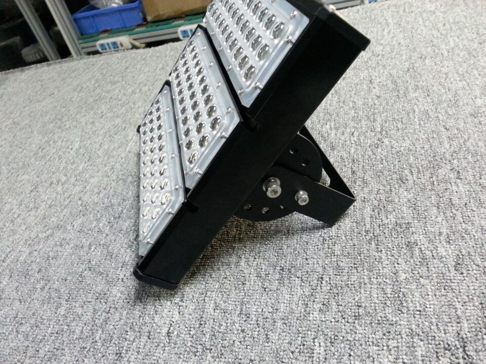 3B1458760B49AAF3FA07447409CF84