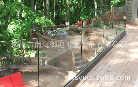 glass-deck-railing