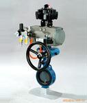 Pneumatic wafer butterfly valve with the handwheel