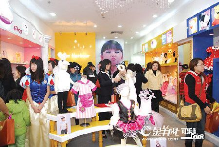 �Ǻɰ�ͯװ����� ����ͯ�γ��棡 ��Ʒ�� ��װ�� ͯװshow ��װ���� 