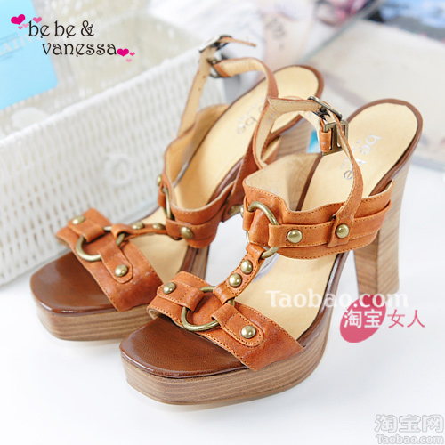 Look at these fabulous high-heel shoes Women's shoes women's apparel women shoes 