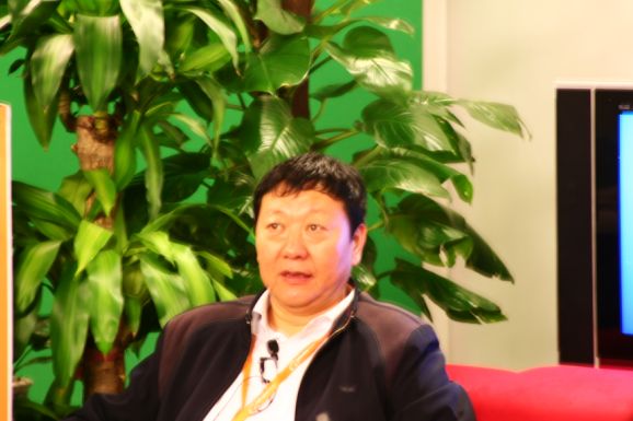 现场直播马云对话牛根生(上) 马云 牛根生 财经热点 财经人物