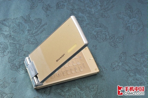 最炫日系风 夏普sh7110c金色版美图赏