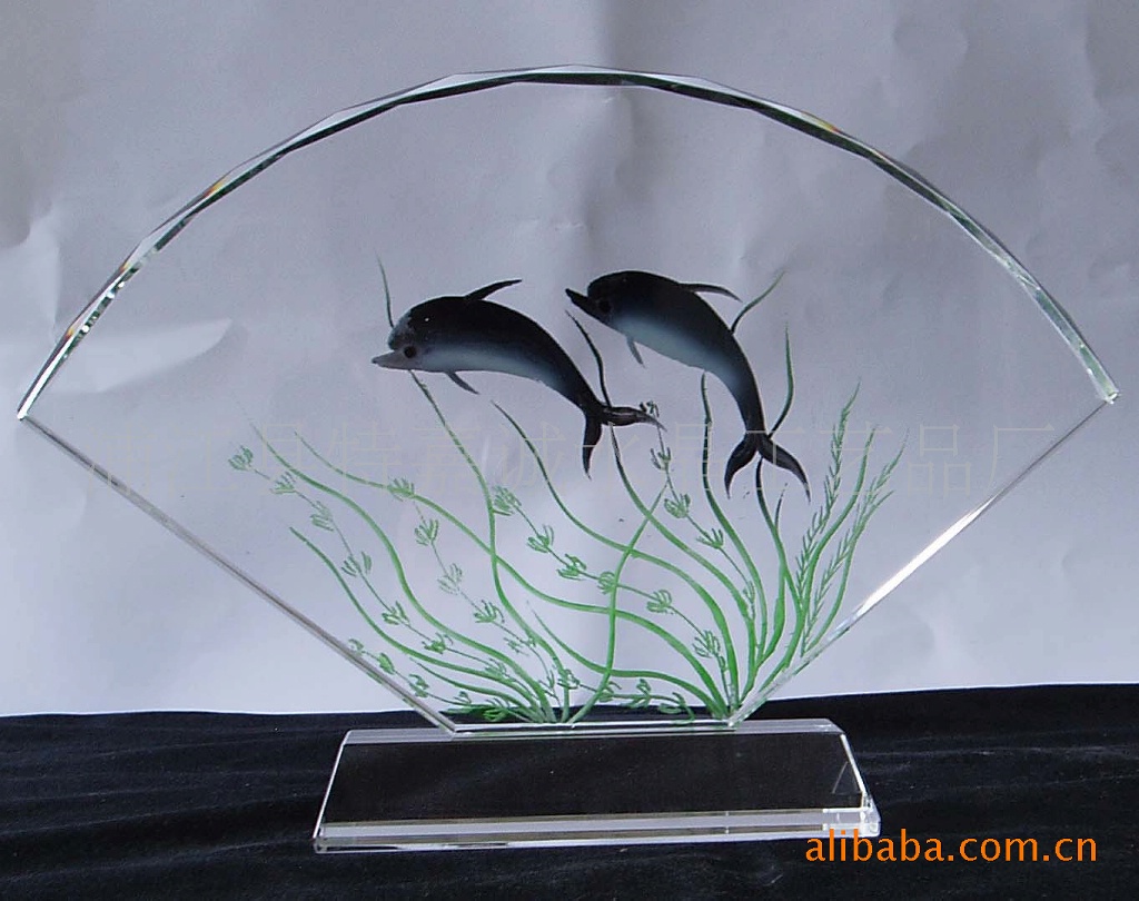 水晶内雕,水晶屏风.水晶大型办公室摆件 80.00,78.00,75.00元/件