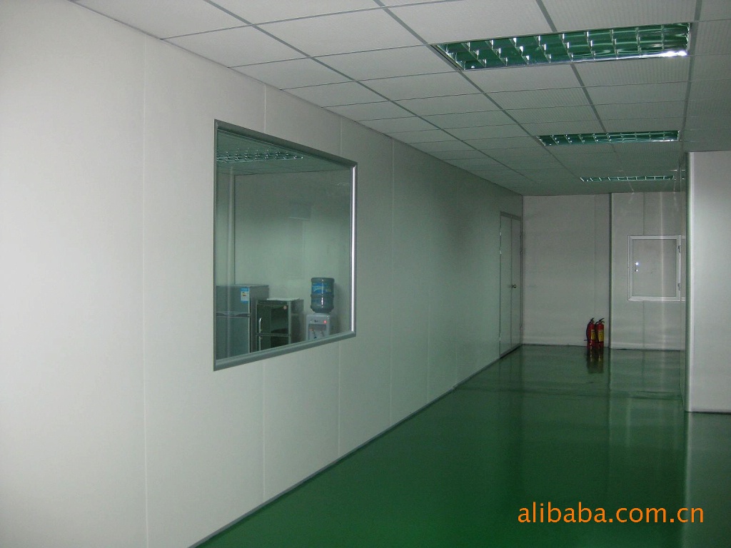 是彩钢板隔墙办公室装修,过道,车间等目前最受客户 欢迎的新型装饰