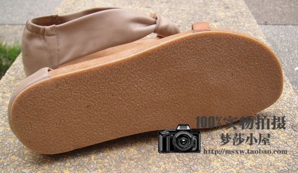 共鞋邻里罗马 steve madden 全牛皮平底 包脚凉鞋 人拖 145.00,135.