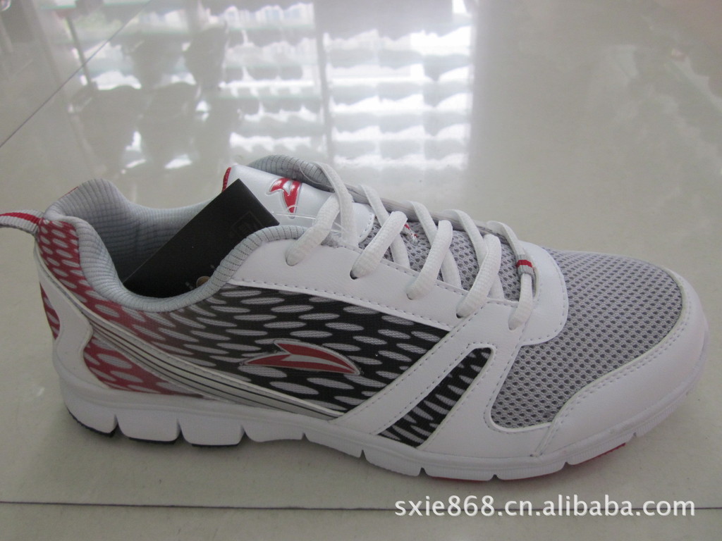 正品步之霸男跑鞋特价批发 42.00,41.00元/双