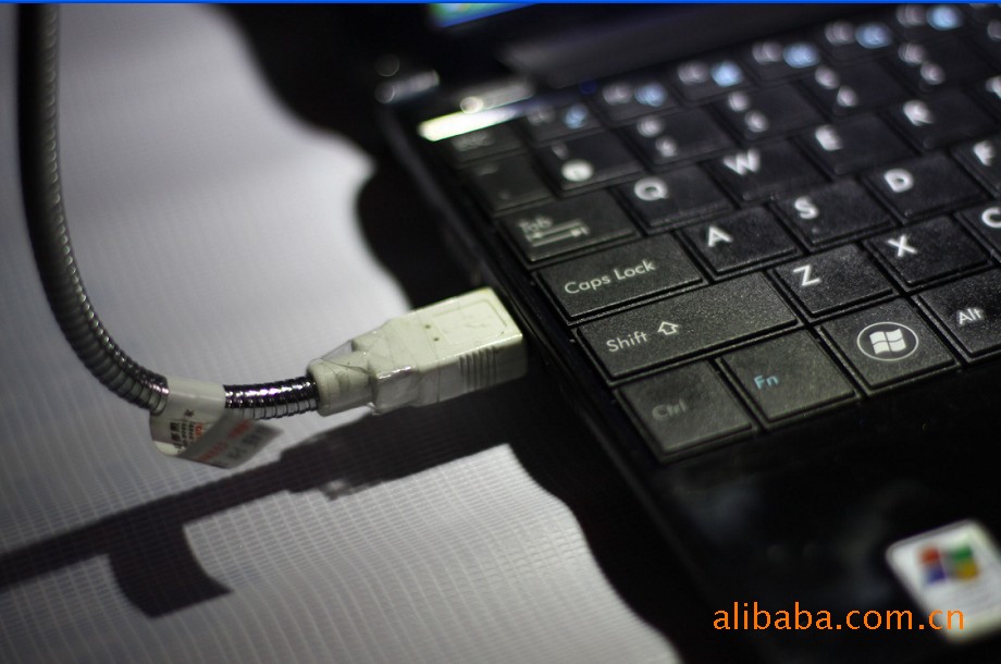 较好用的usb上网灯&mdash;&mdash;夜猫子的最爱