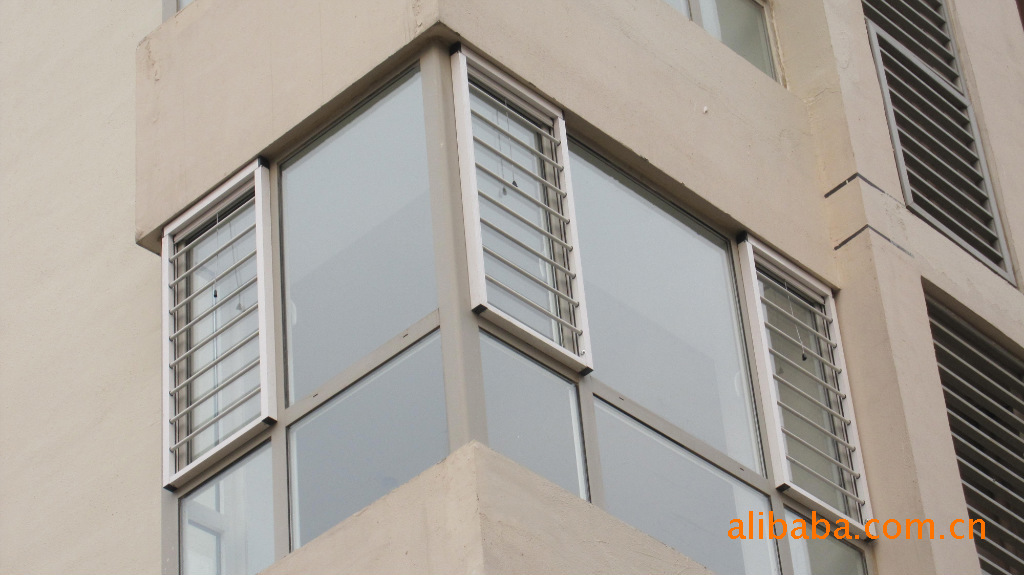 供应亿家靓防盗窗,隐形多功能防盗纱窗,不锈钢丝防盗纱窗