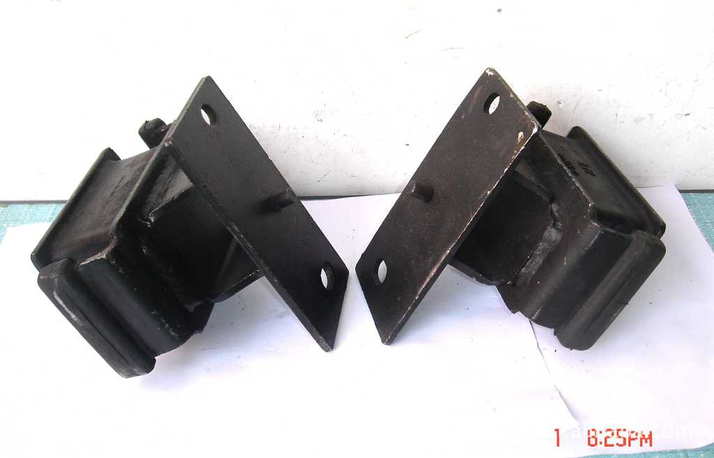 供應isuzu機腳架 engine mounting