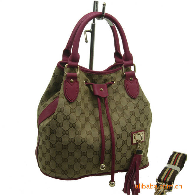 新款劳斯沙宣玫红色真皮配牛津布女包208-876 150.00,140.00元/个