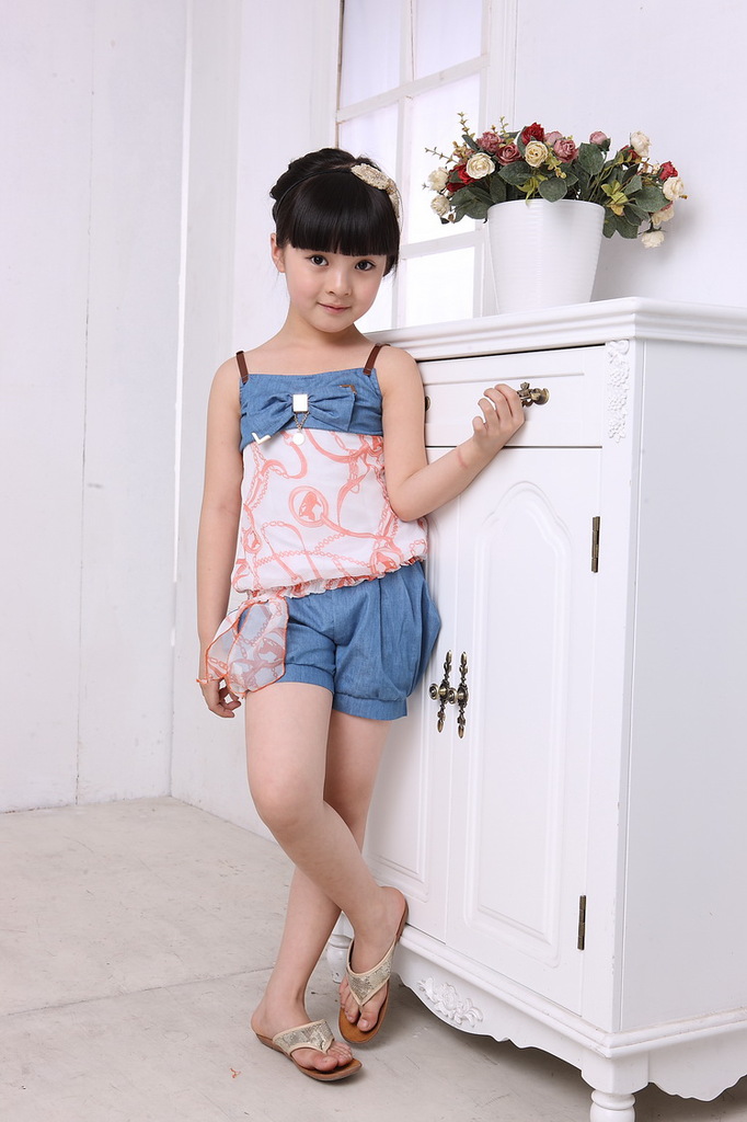 爆款2012夏韩版中大女童吊带套装批发 儿童套装直销 童装图片_1