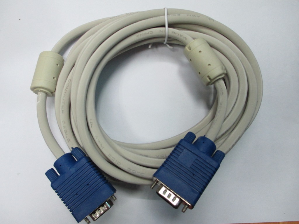 电脑硬件及配件 电脑连接线 供应vga 线 3 4 白线蓝头 5米  vga接口是