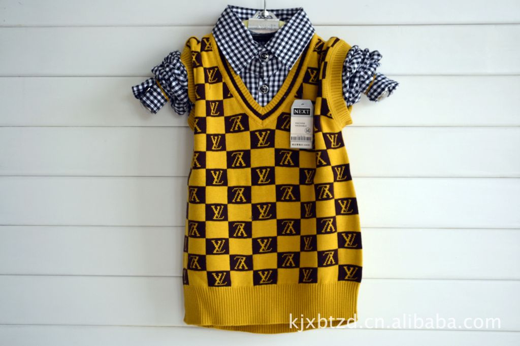 2012新款秋冬儿童毛衣中大童衬衫领 lv字母印花毛衣 917款