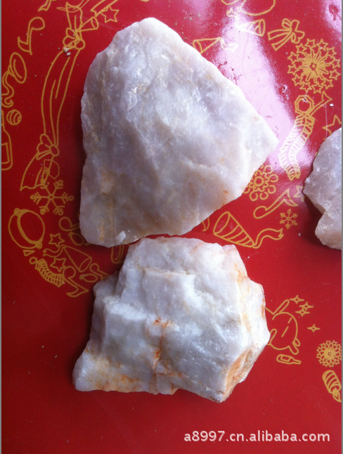 成晶体状的石英石图片_1