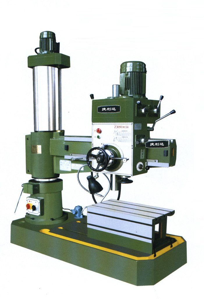 万能升降台铣床x6132俗称哈62