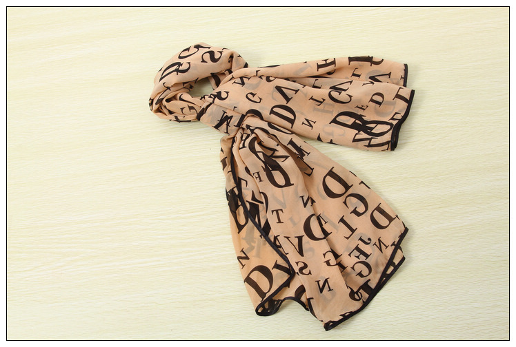 valleycloud新款秋冬时尚雪纺字母图案包边丝巾披肩女款