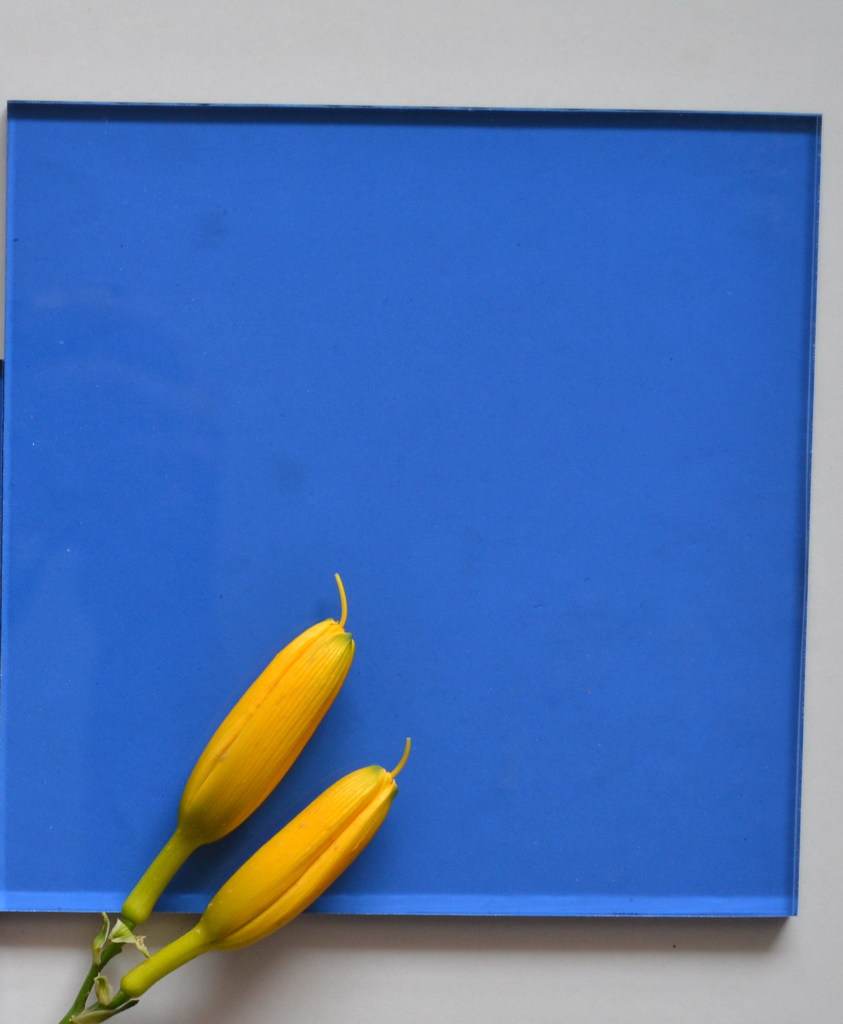 大量宝石蓝色浮法玻璃;深蓝色浮法玻璃