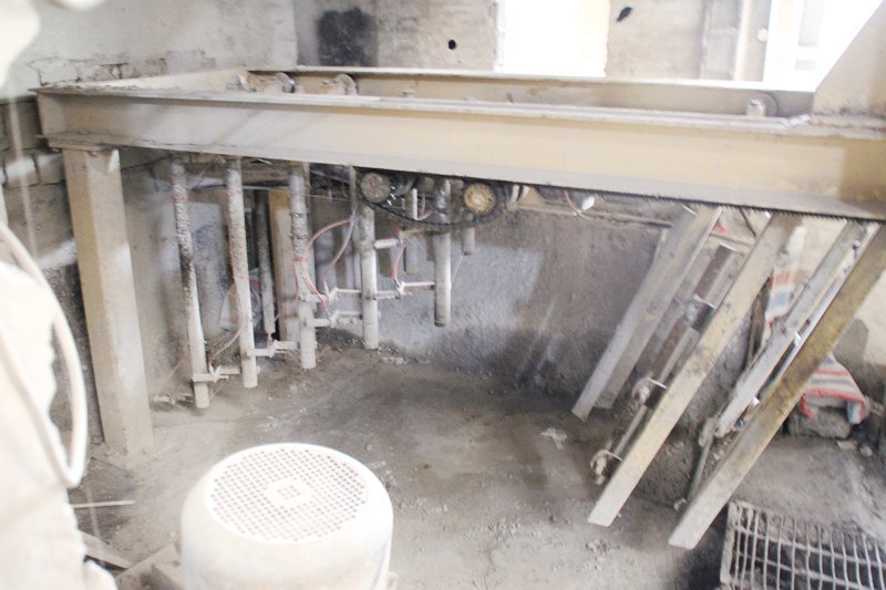 二手10万吨加气混凝土切块全套设备包括切割机、蒸压釜、锅炉