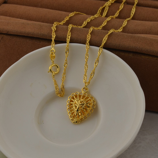 批发鸡心镂空镀金项链女日韩镀24k黄金吊坠项链礼物