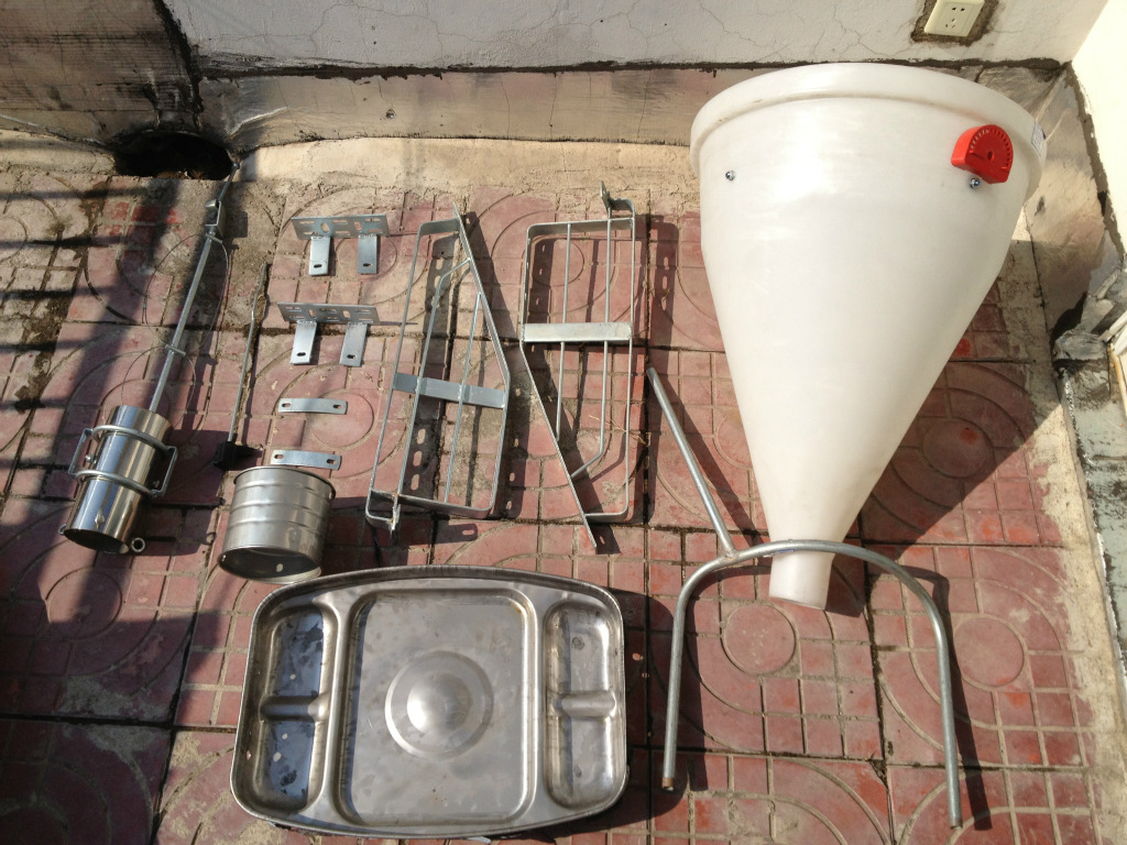 养猪场不锈钢料盘 猪食槽 猪料槽 母猪产床 自动供料线图片_1