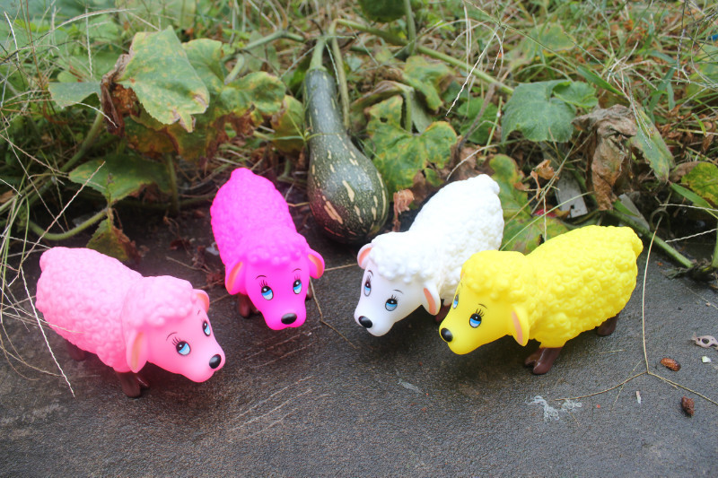 【搪胶】厂家直销惨叫肖恩羊 惨叫绵羊 搪胶发泄整人玩具