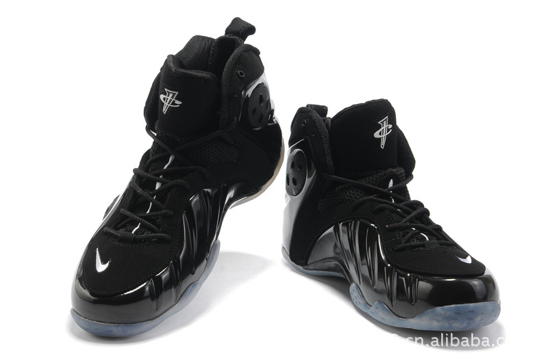 出厂价批发 耐克新款风系列哈达威 3代 高帮篮球鞋 全黑色