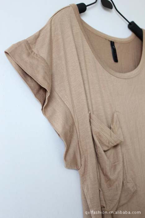 m码: 1/2 胸围50cm(腋下量),衣长61cm, 袖口宽23cm, &nbsp; 下摆宽51