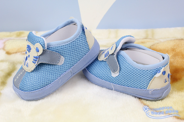 雪娃娃童鞋洛克王国雪影娃娃雪娃娃洛克