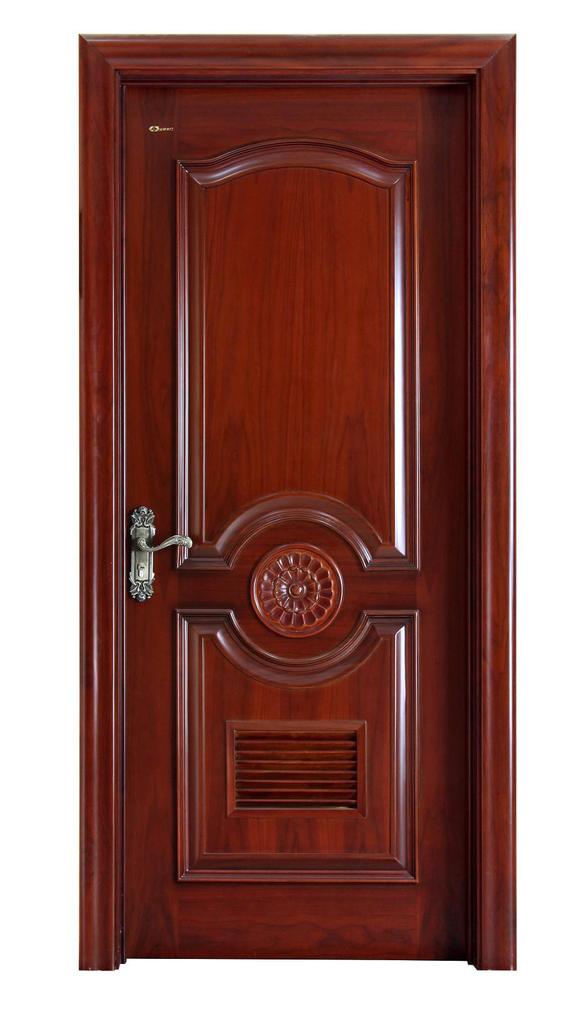 龙甲木门是进口的原料制成了高级的门面