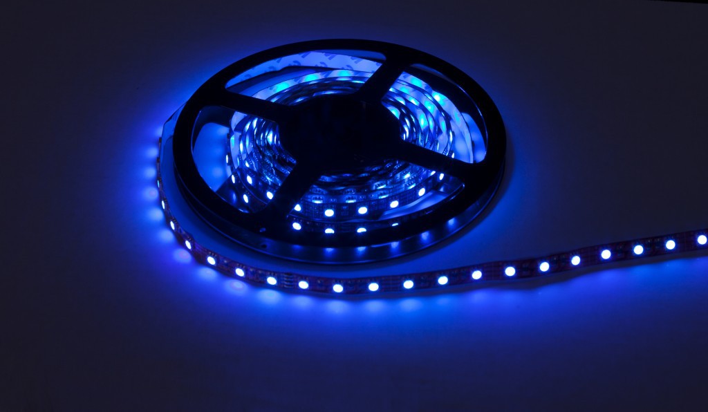 30/60/120/240灯珠smd3528 高亮度蓝色光,防水及裸板led灯带