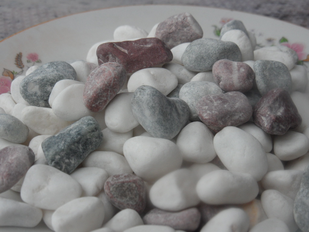 「砾石/卵石/碎石」供应各种颜色鹅卵石 型号齐全