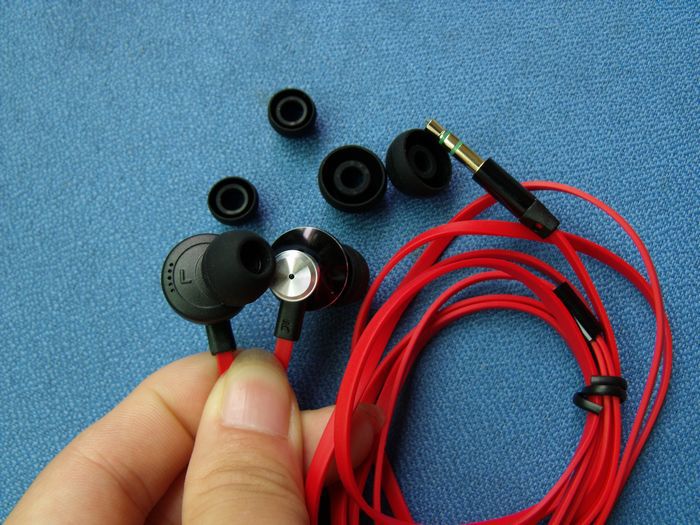 &nbsp;&nbsp;&nbsp;&nbsp;&nbsp;&nbsp; 在中频人声测试必选曲目(渡口