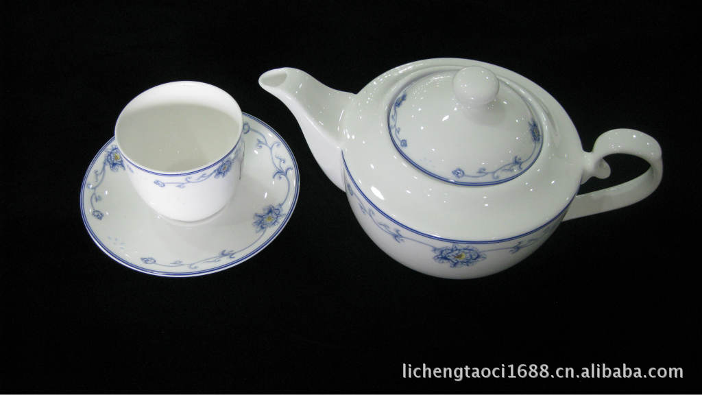 杭州立诚酒店设备有限公司成立于2005年8月,是由原杭州立诚陶瓷用品